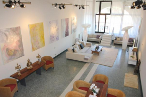 Giudecca Luxury Gallery